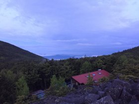 中央アルプスと高見石小屋