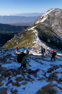 東西天狗岳の稜線